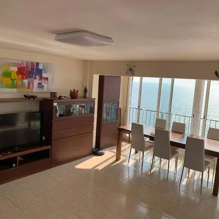 Appartamento En Primera Linea De Mar, 8 Personas *